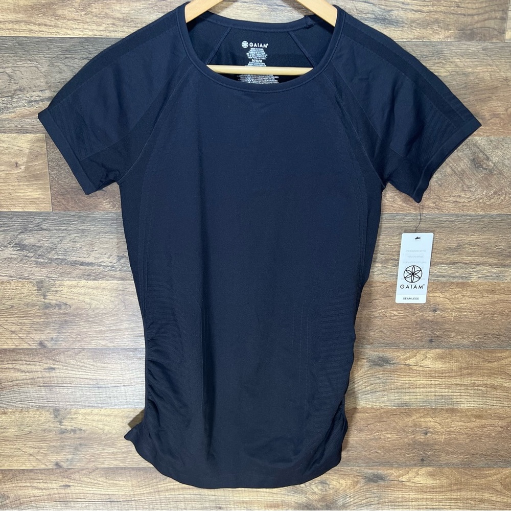 Brand New Women’s Gaiam Warrior Seamless Tee
